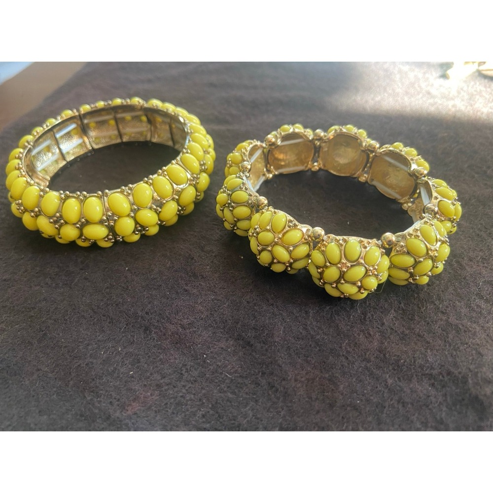 Set of lovely, bright yellow bracelets L9